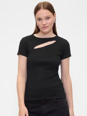 Ribbed crewneck cutout tee